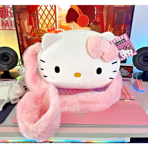 Hello Kitty Purse Crossbody Pink Bow Plush Face Large Fur Strap 2024 Sanrio